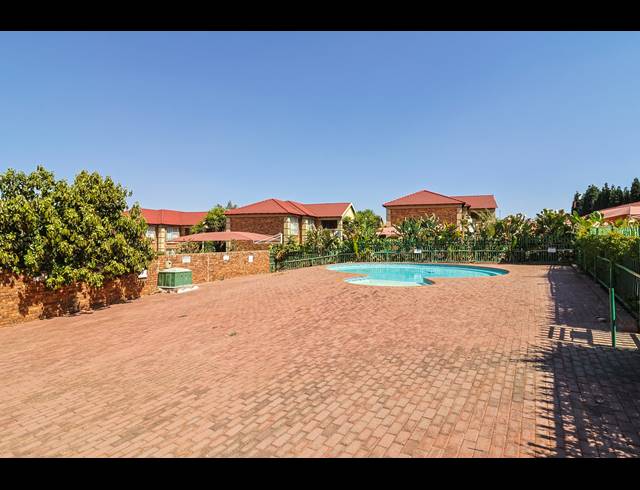 2 BEDROOM APARTMENT FOR SALE IN LIEFDE EN VREDE